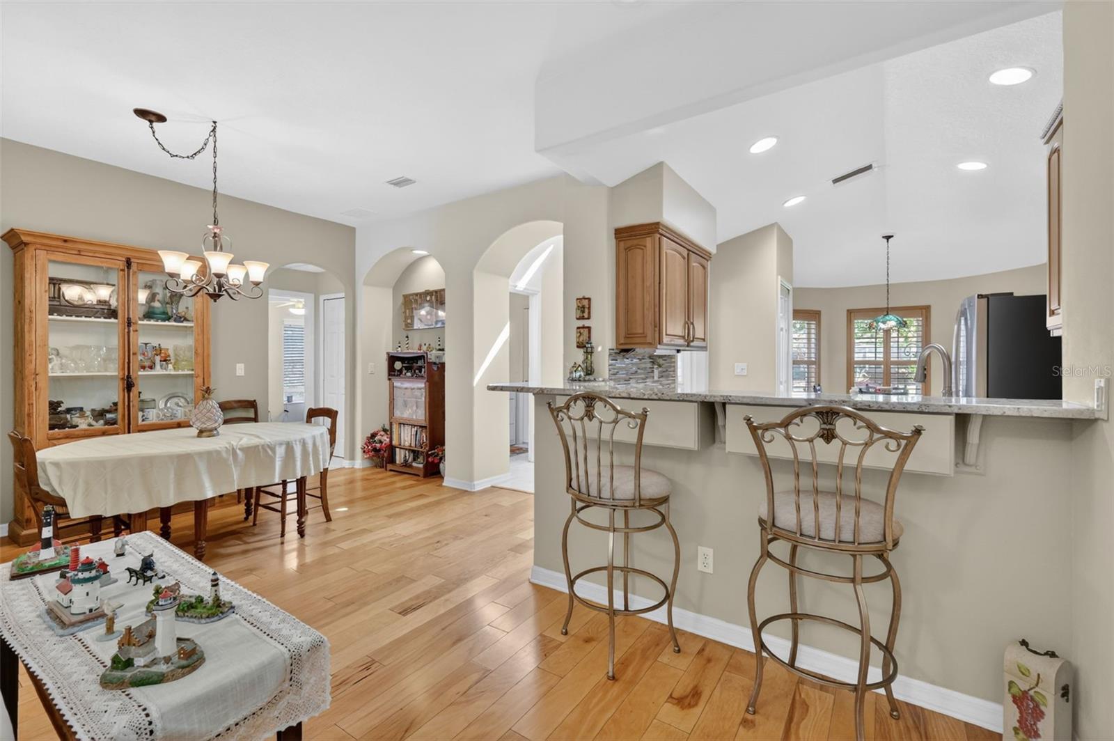 Image 24 of 51 For 5401 Aurora Drive