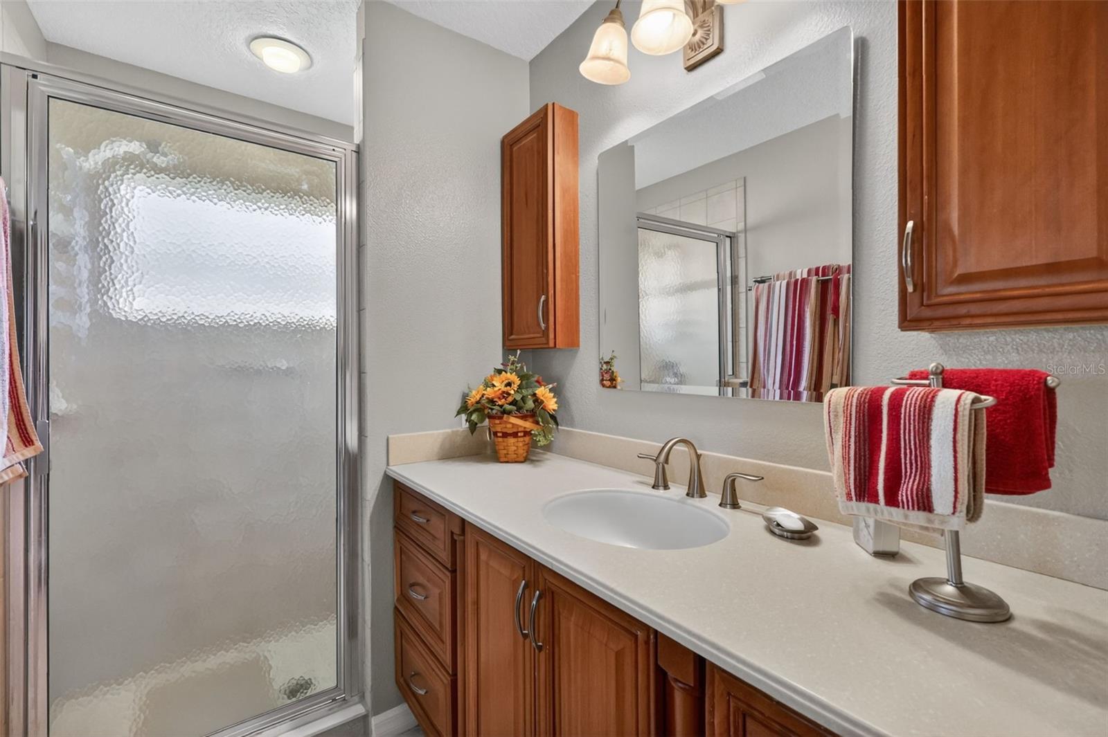 Image 29 of 51 For 5401 Aurora Drive