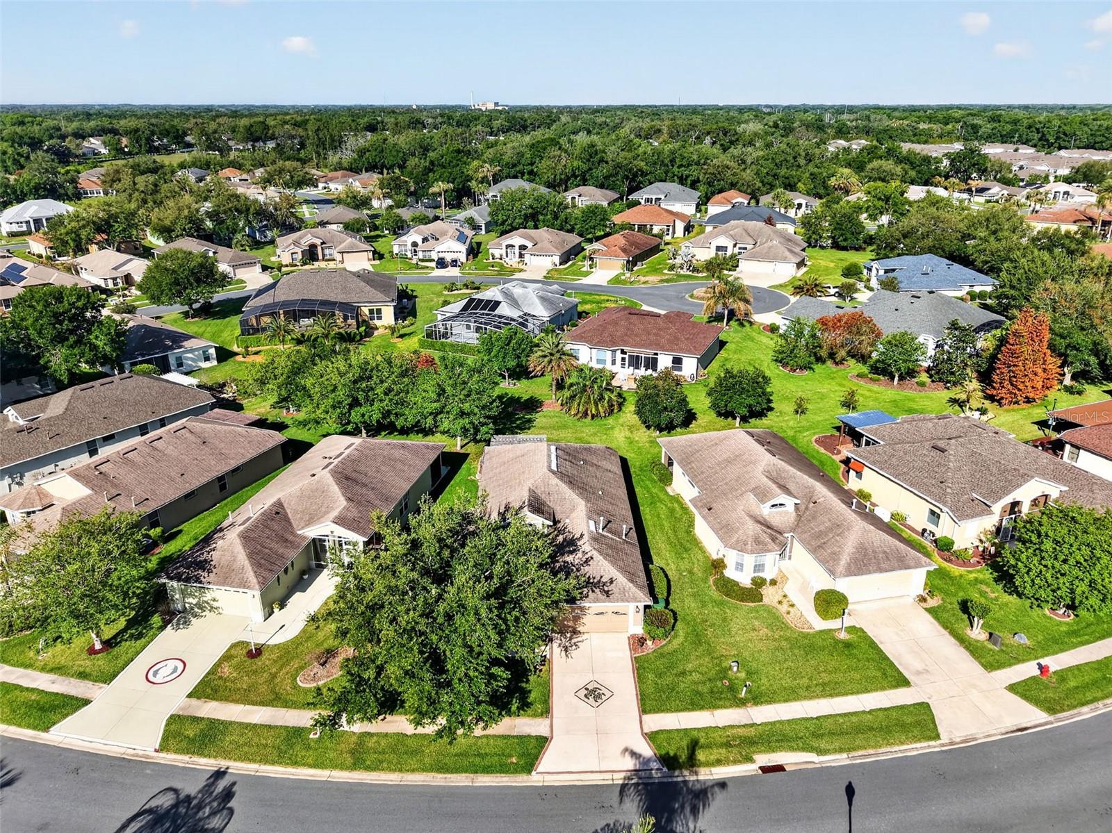 Image 4 of 51 For 5401 Aurora Drive