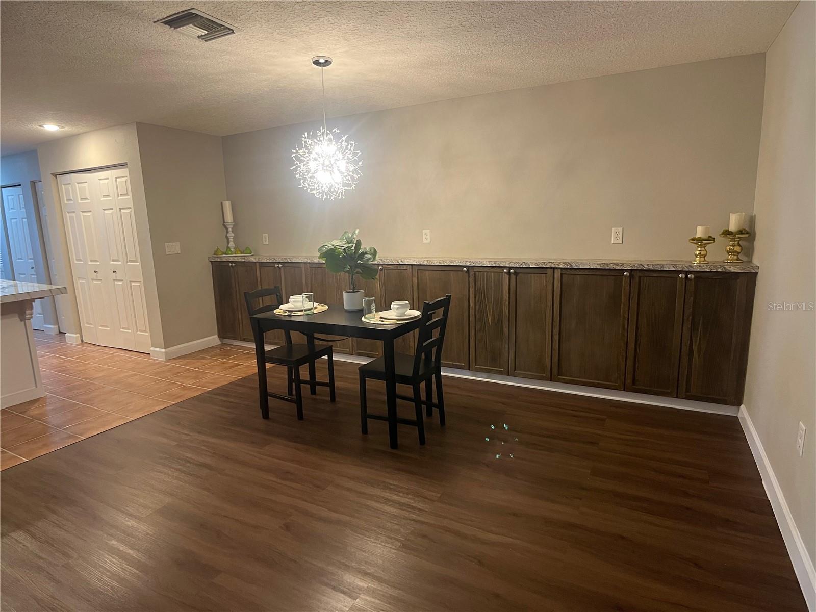 Image 10 of 24 For 2954 Peach Street