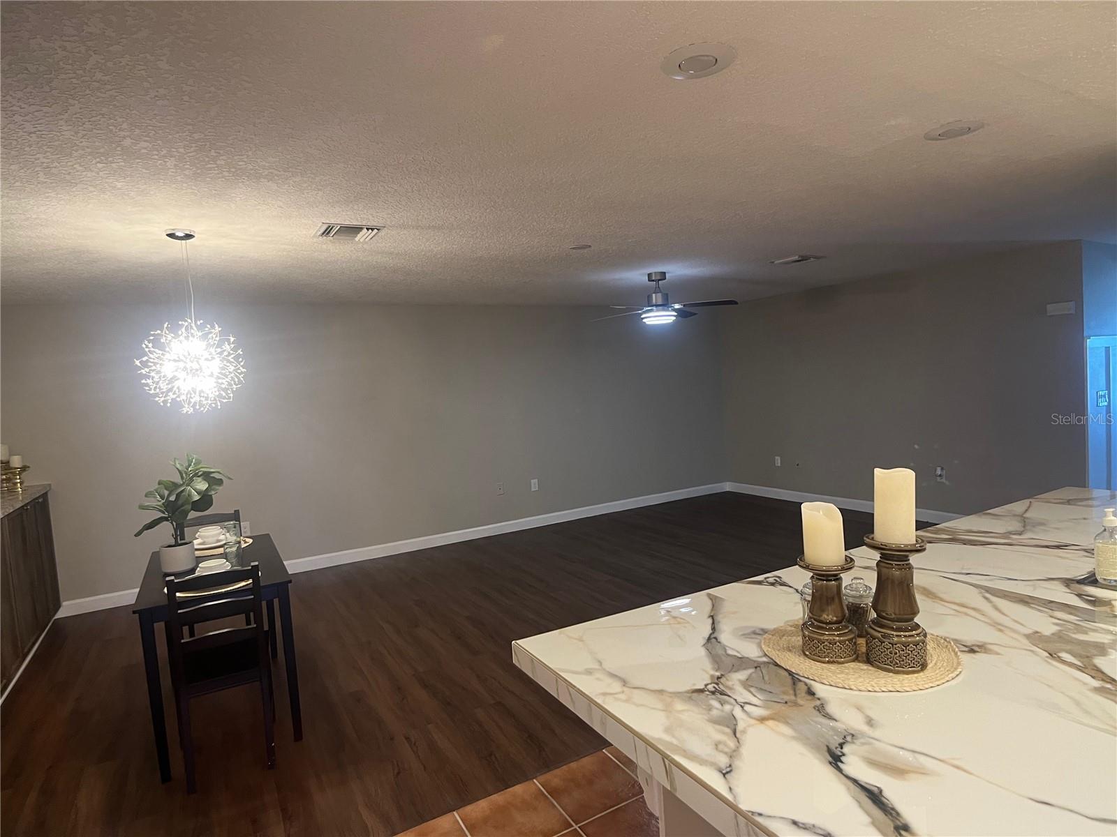 Image 11 of 24 For 2954 Peach Street