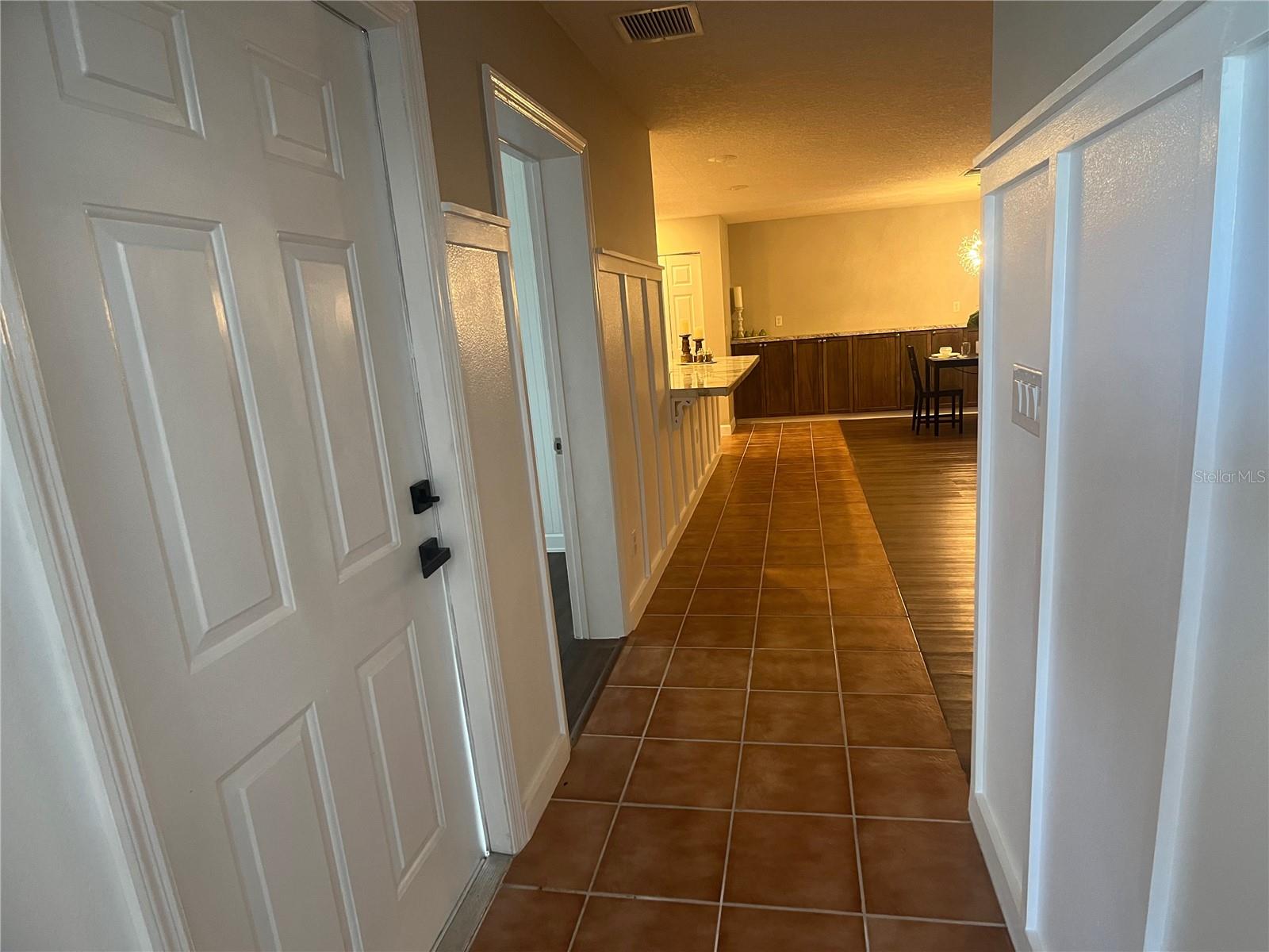 Image 3 of 24 For 2954 Peach Street