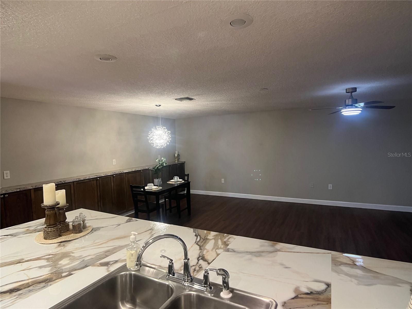 Image 5 of 24 For 2954 Peach Street