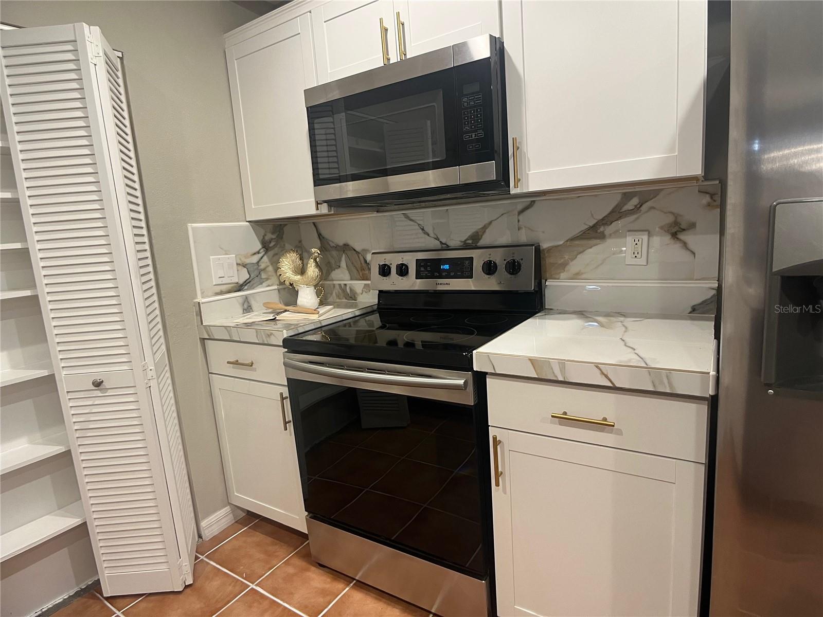 Image 7 of 24 For 2954 Peach Street