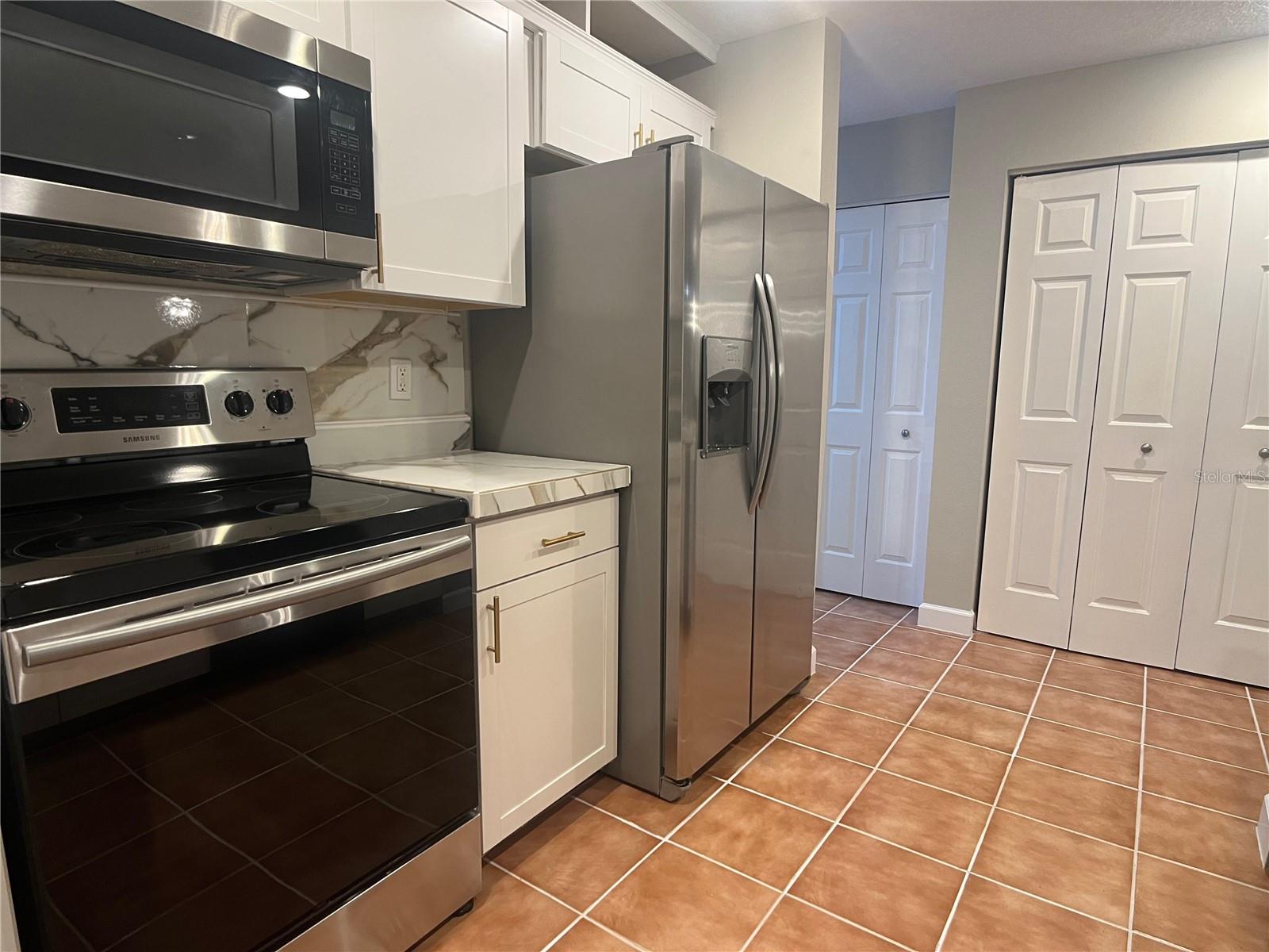 Image 8 of 24 For 2954 Peach Street