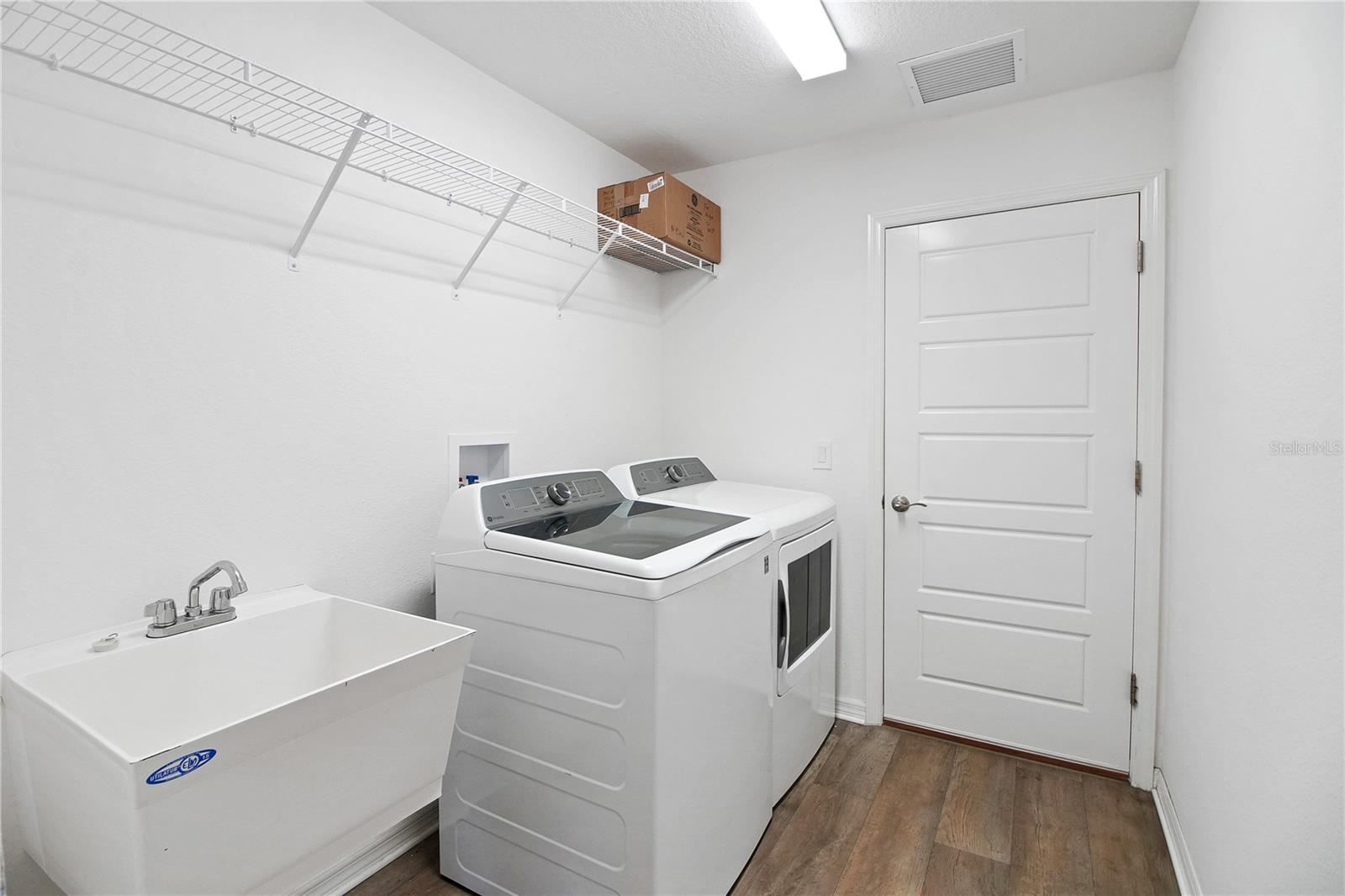 Image 21 of 44 For 4151 Balcharan Terrace