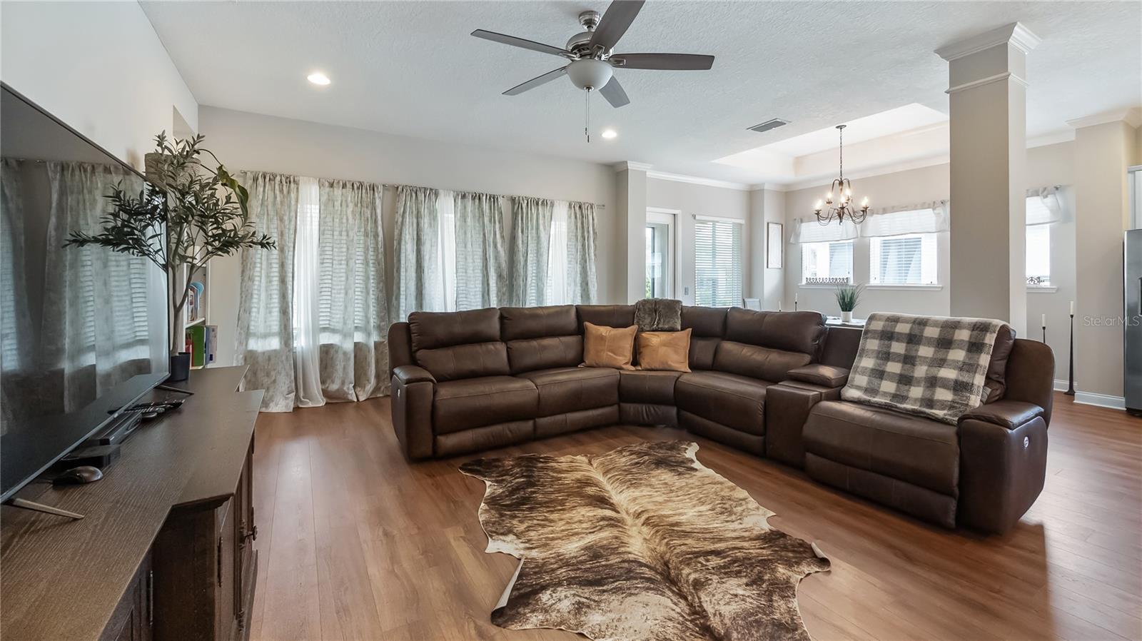 Image 10 of 42 For 16451 Good Hearth Boulevard