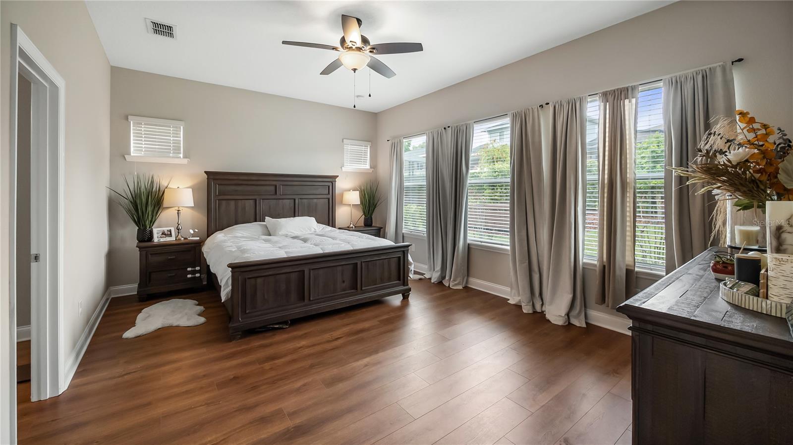 Image 12 of 42 For 16451 Good Hearth Boulevard