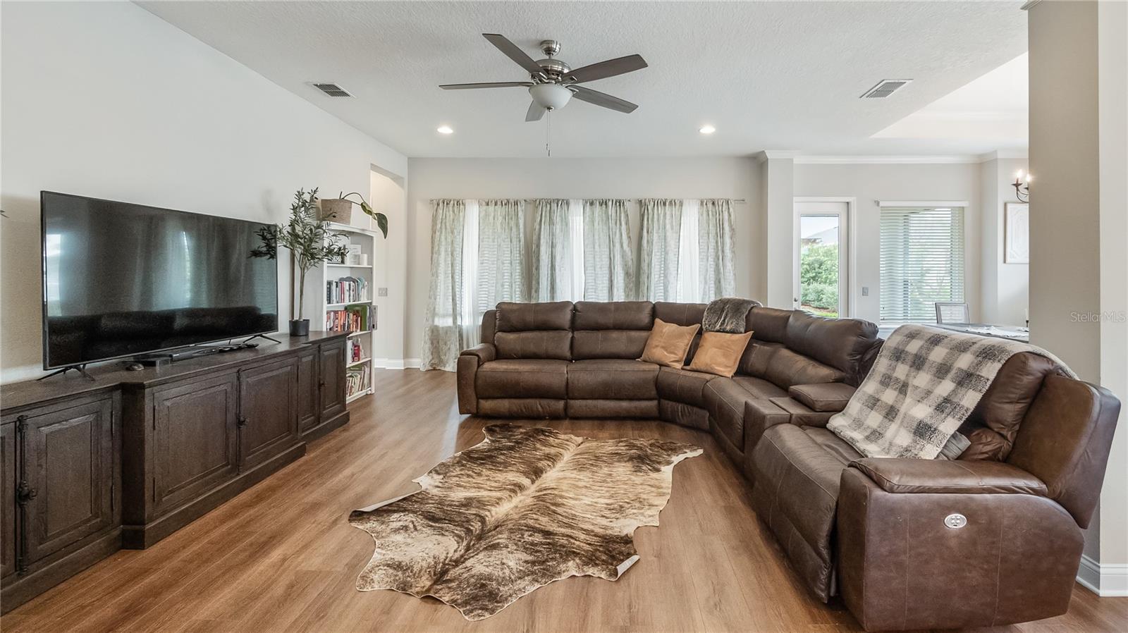 Image 19 of 42 For 16451 Good Hearth Boulevard