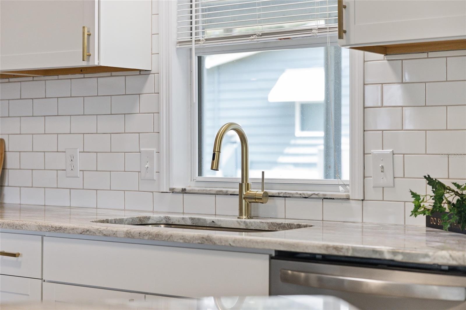 Image 6 of 52 For 1613 Cherry Hill Road