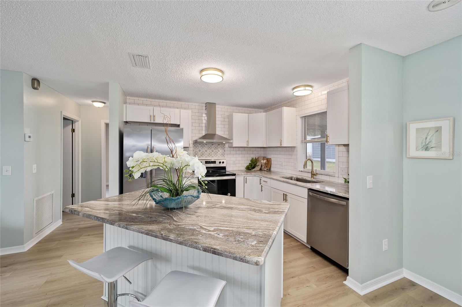 Image 7 of 52 For 1613 Cherry Hill Road