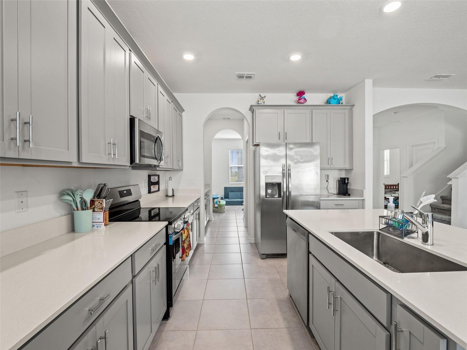 Image 7 of 36 For 2839 Fitness St