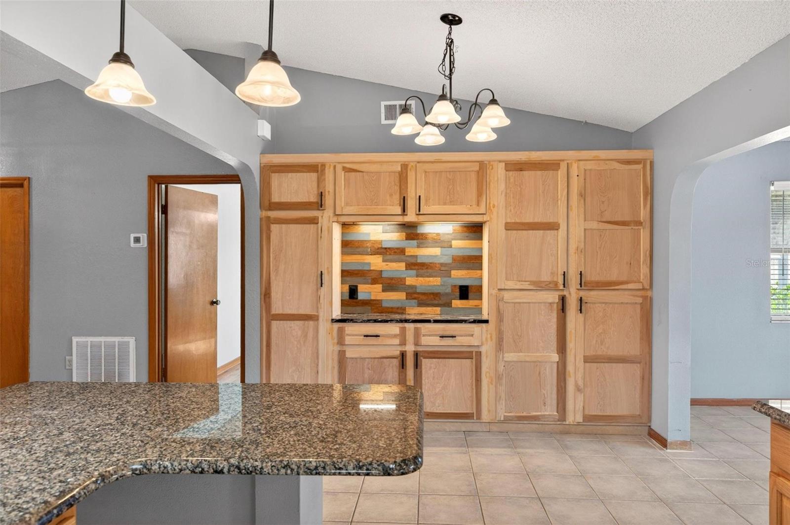 Image 32 of 85 For 1780 Heather Street