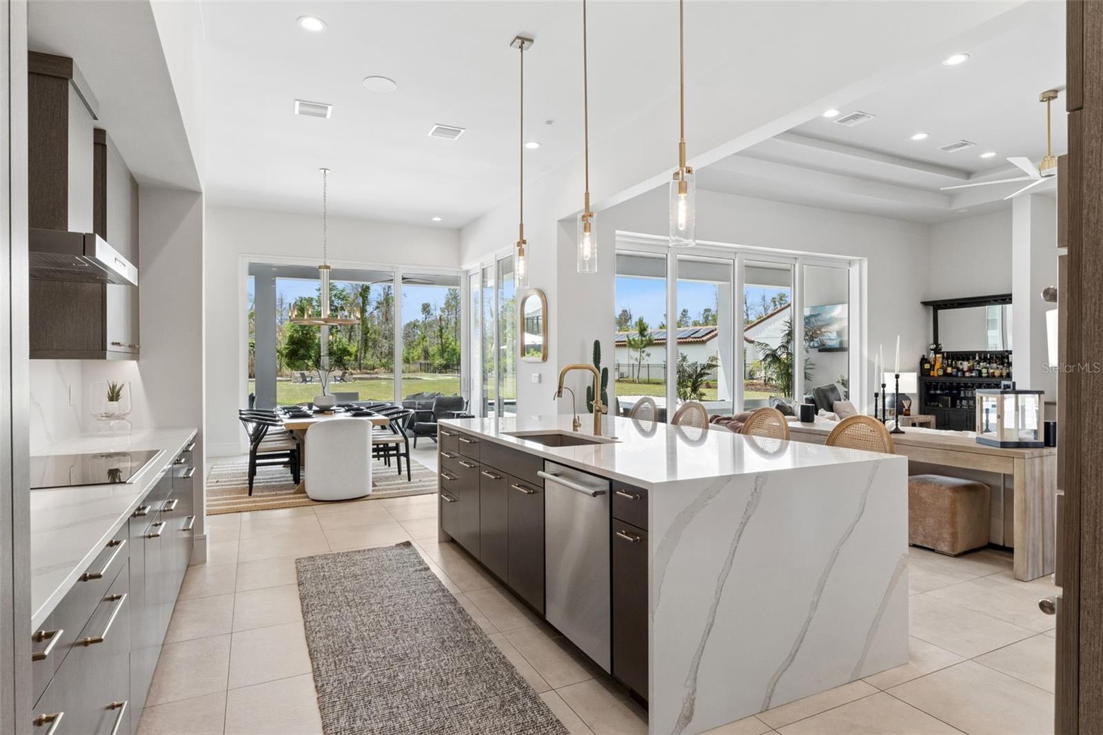 Image 12 of 74 For 15220 Pendio Drive