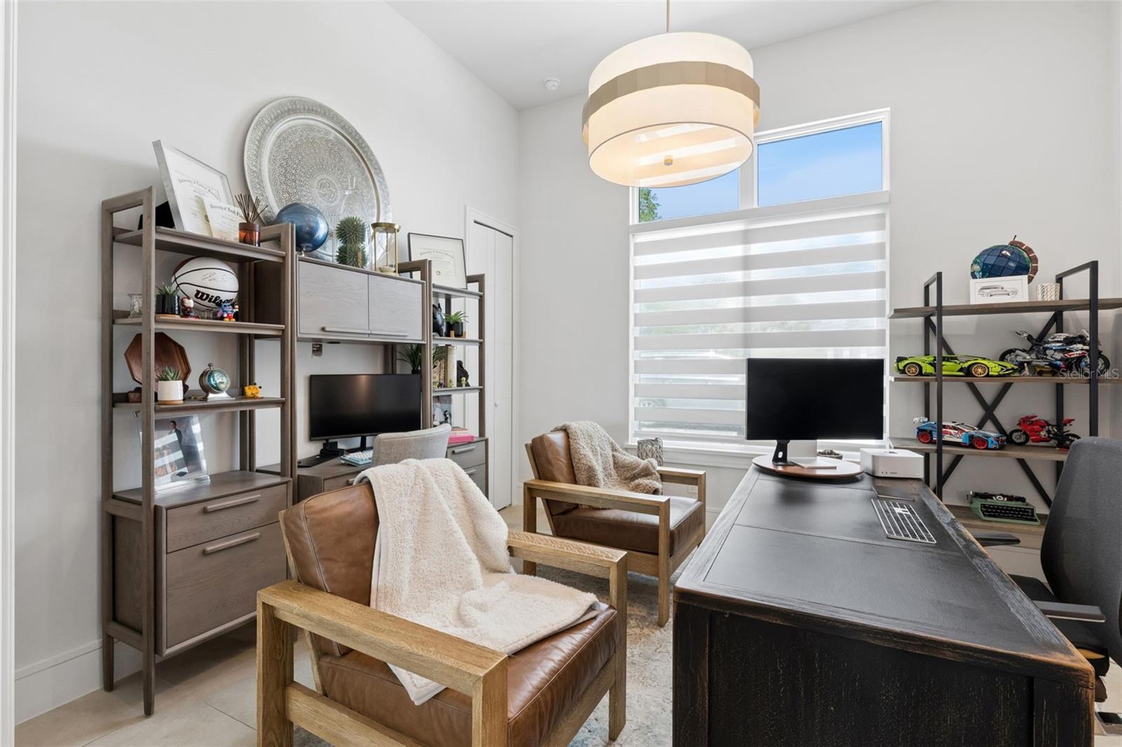 Image 25 of 74 For 15220 Pendio Drive