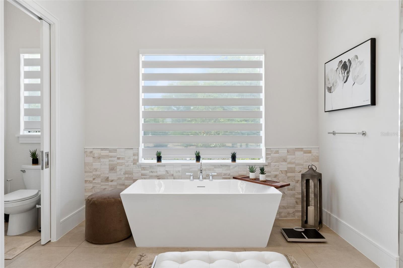 Image 32 of 74 For 15220 Pendio Drive