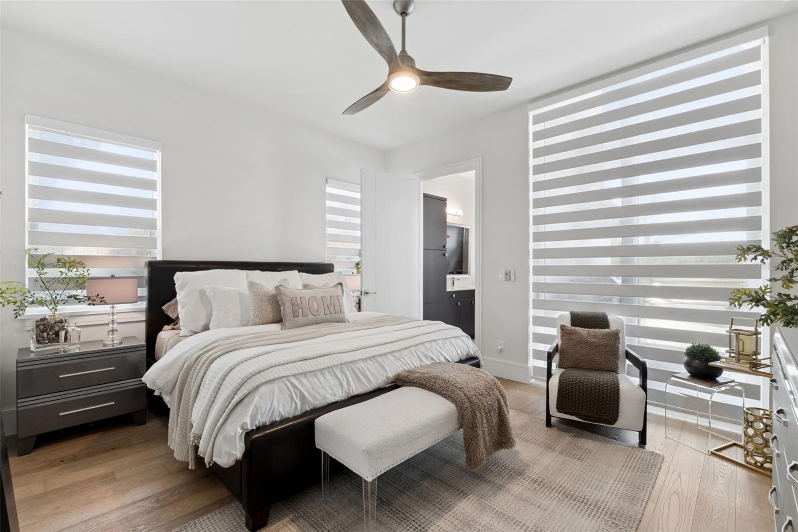 Image 40 of 74 For 15220 Pendio Drive