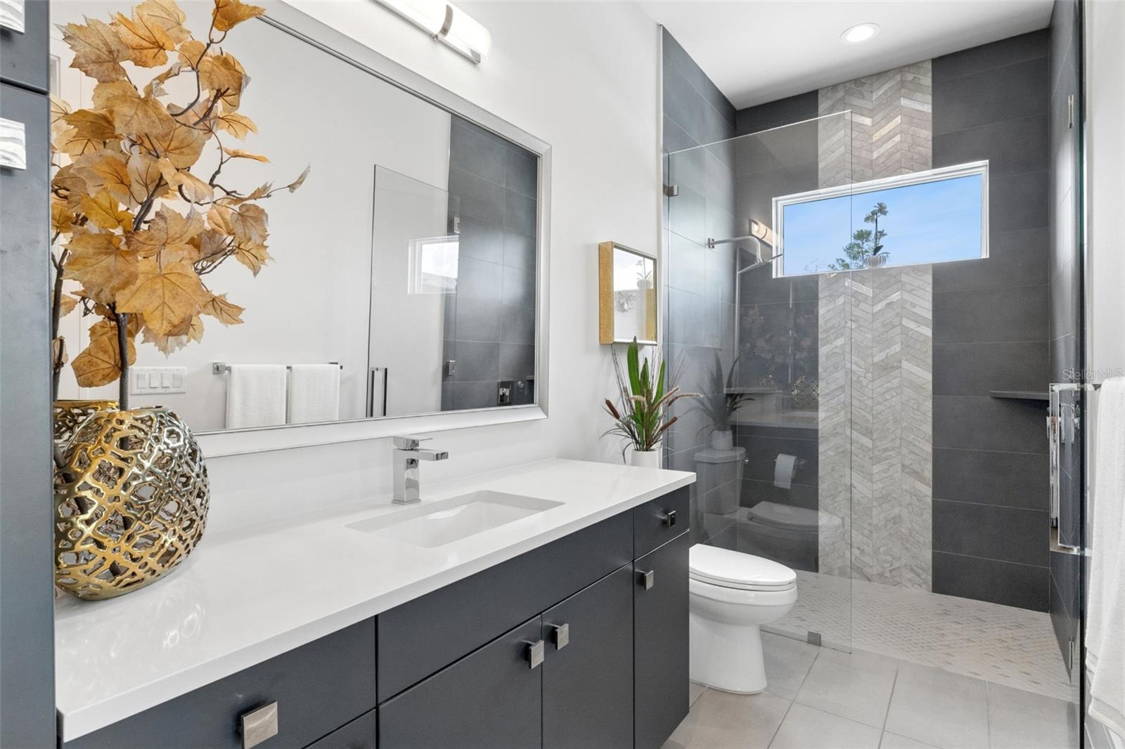 Image 42 of 74 For 15220 Pendio Drive