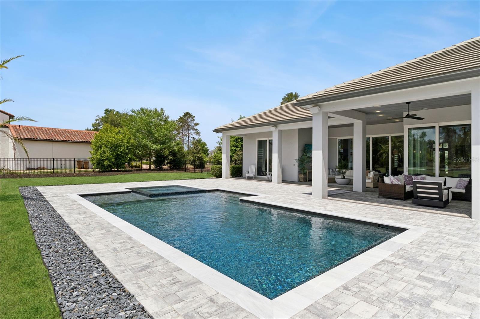 Image 52 of 74 For 15220 Pendio Drive