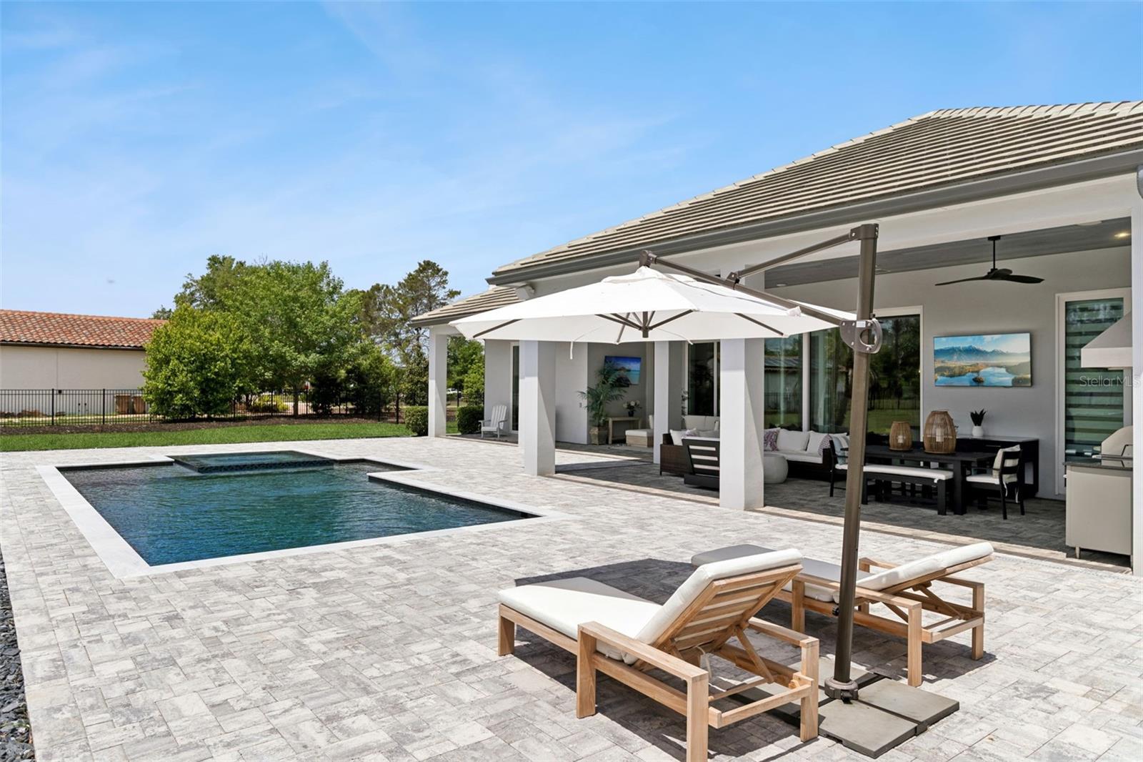 Image 53 of 74 For 15220 Pendio Drive