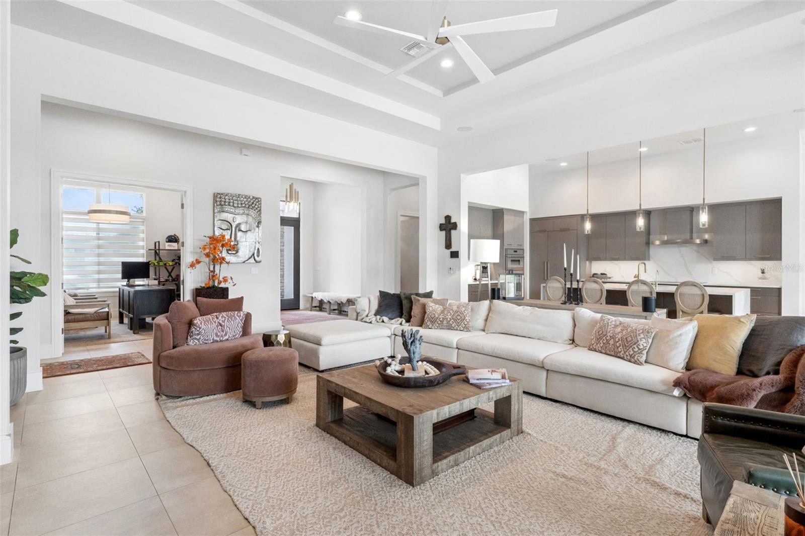 Image 6 of 74 For 15220 Pendio Drive