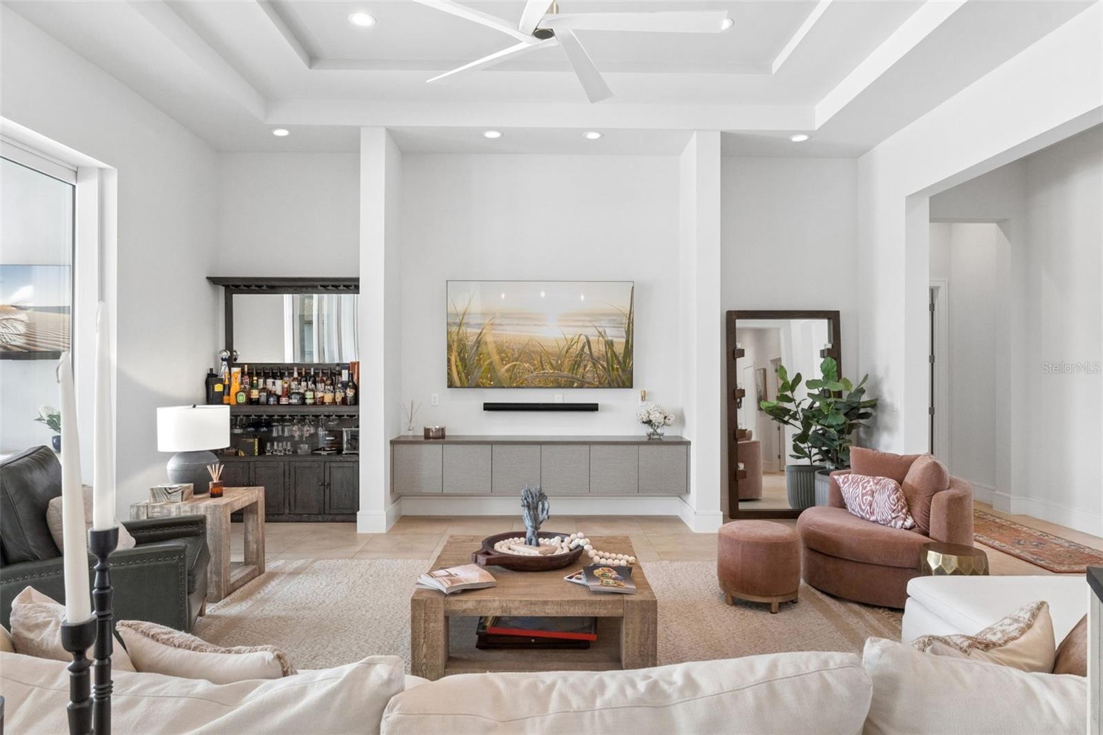 Image 9 of 74 For 15220 Pendio Drive