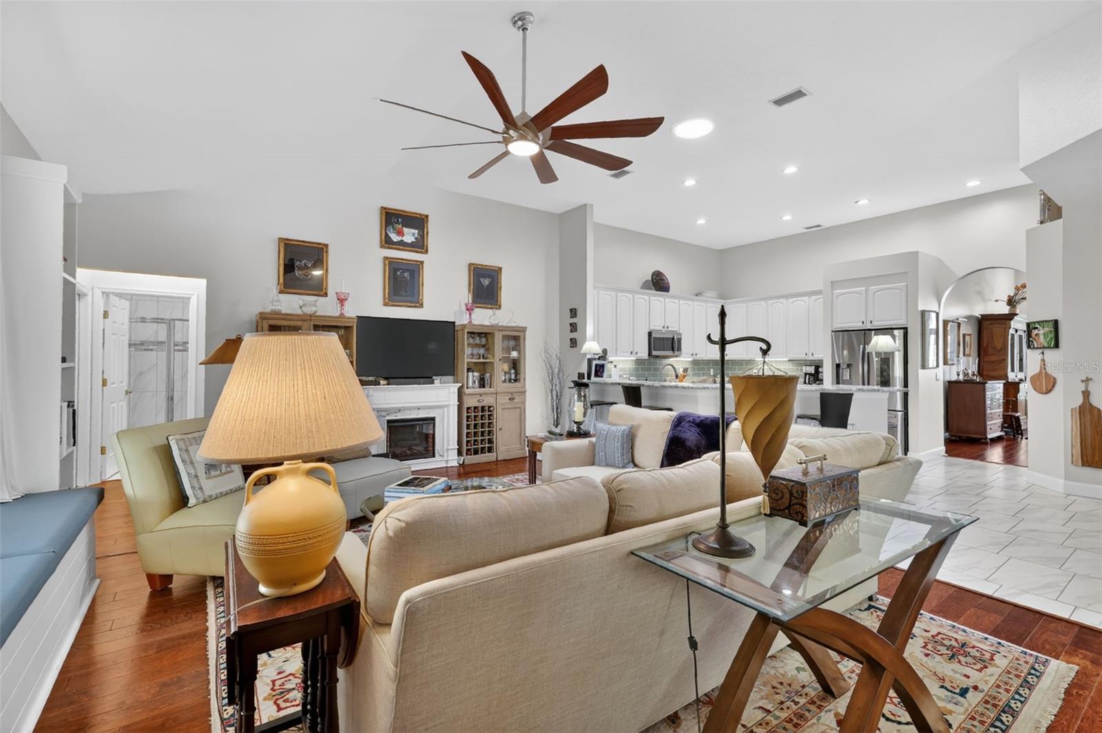 Image 19 of 55 For 1760 Edgewater Drive