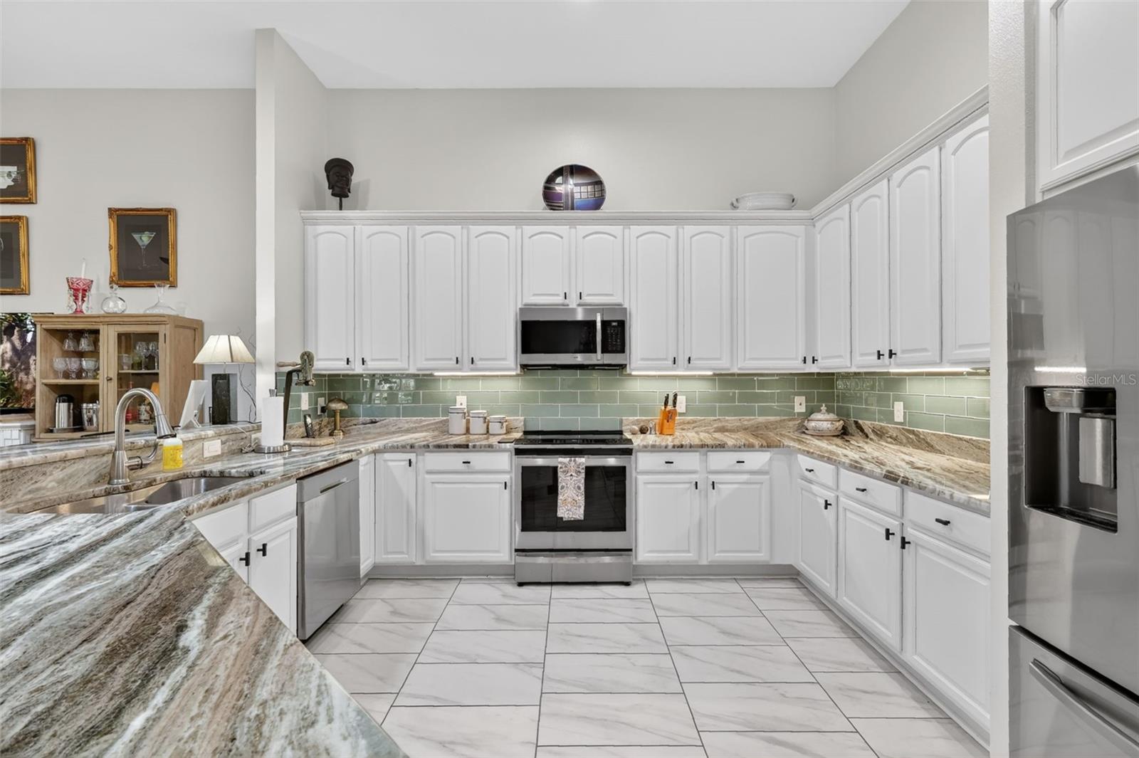 Image 23 of 55 For 1760 Edgewater Drive