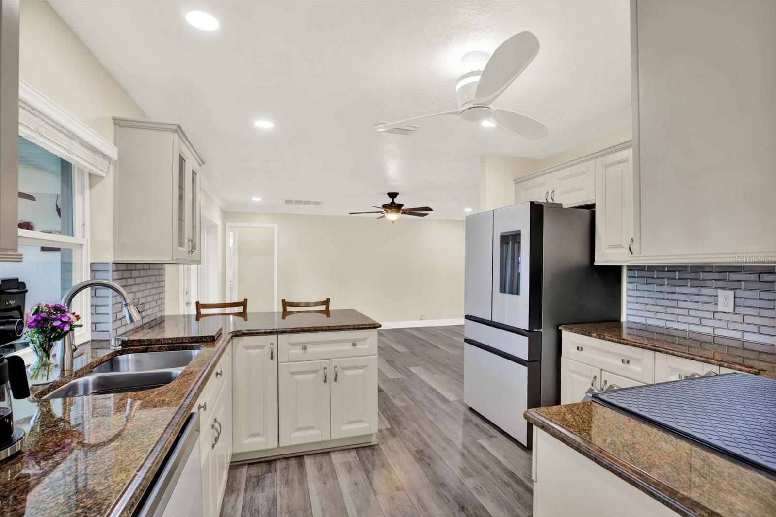 Image 12 of 36 For 9806 Didrikson Drive