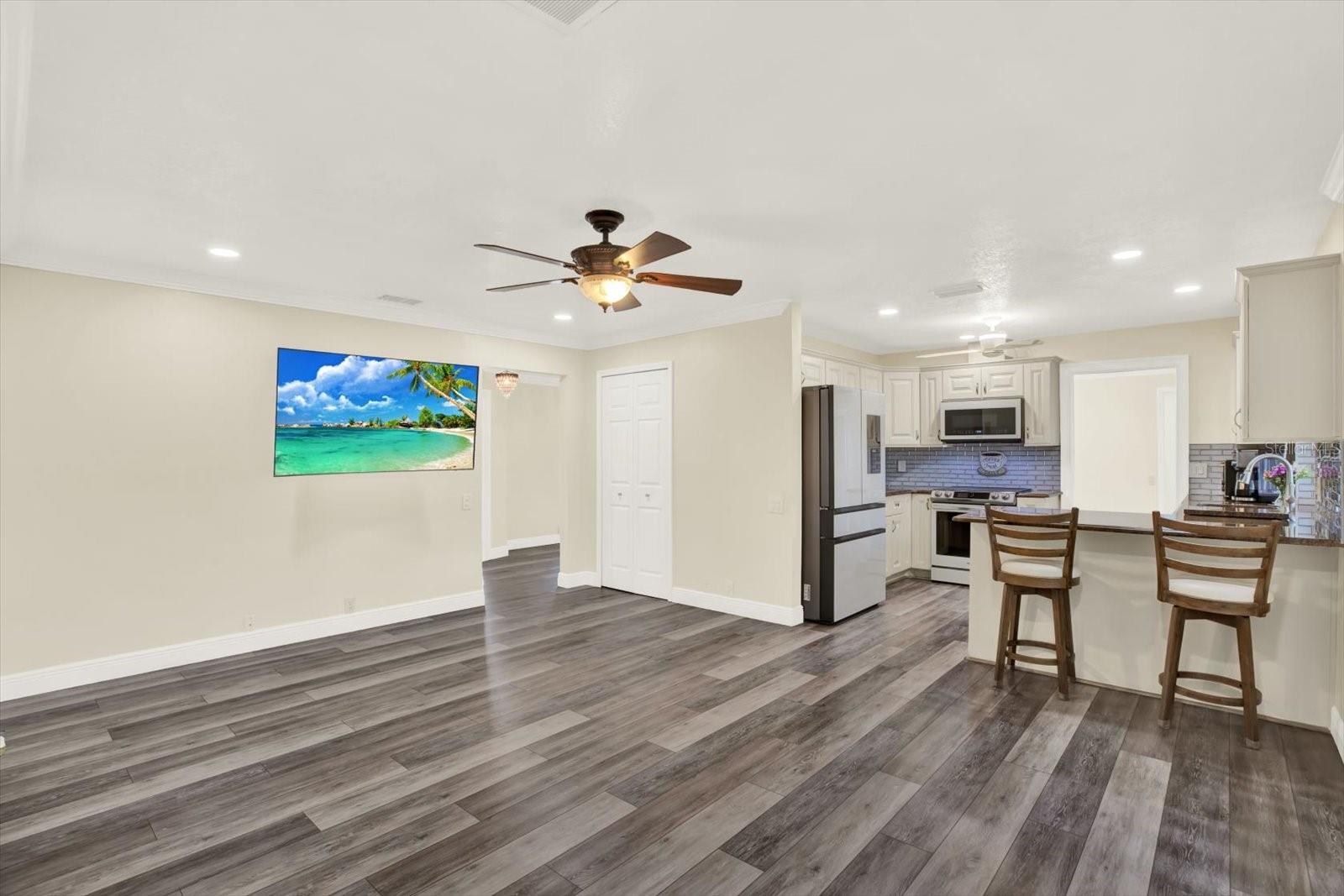 Image 14 of 36 For 9806 Didrikson Drive