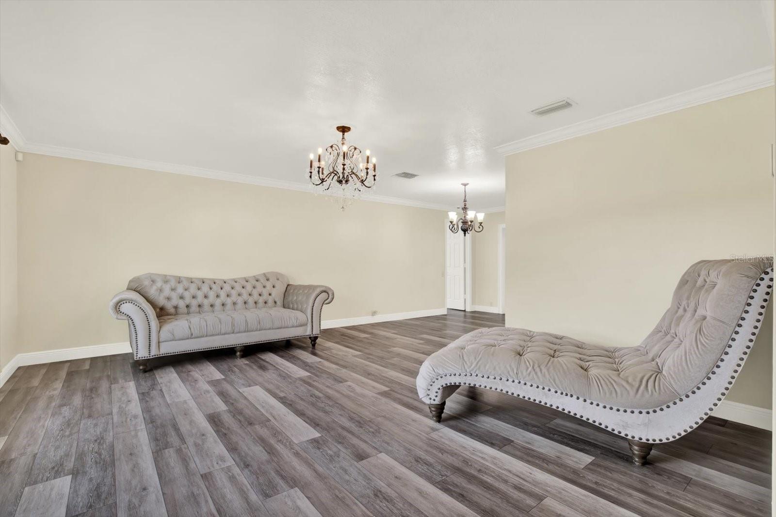 Image 5 of 36 For 9806 Didrikson Drive