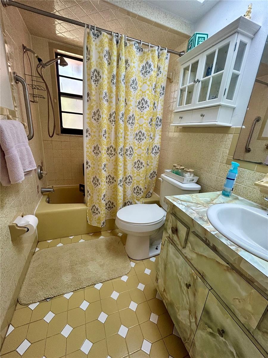 Image 16 of 24 For 4047 Garland Terrace