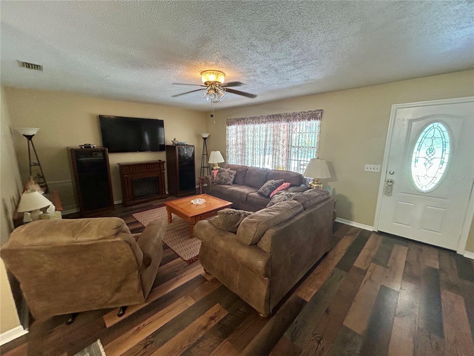 Image 6 of 24 For 4047 Garland Terrace