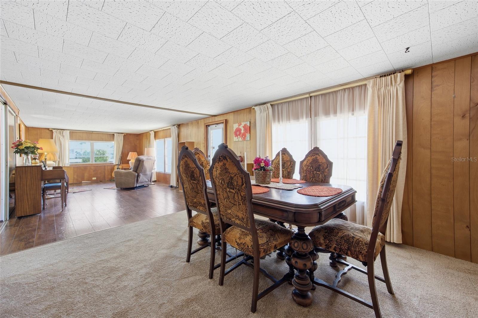 Image 11 of 49 For 3896 Picciola Road 411