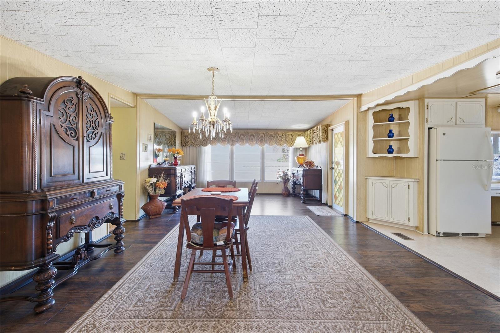 Image 12 of 49 For 3896 Picciola Road 411