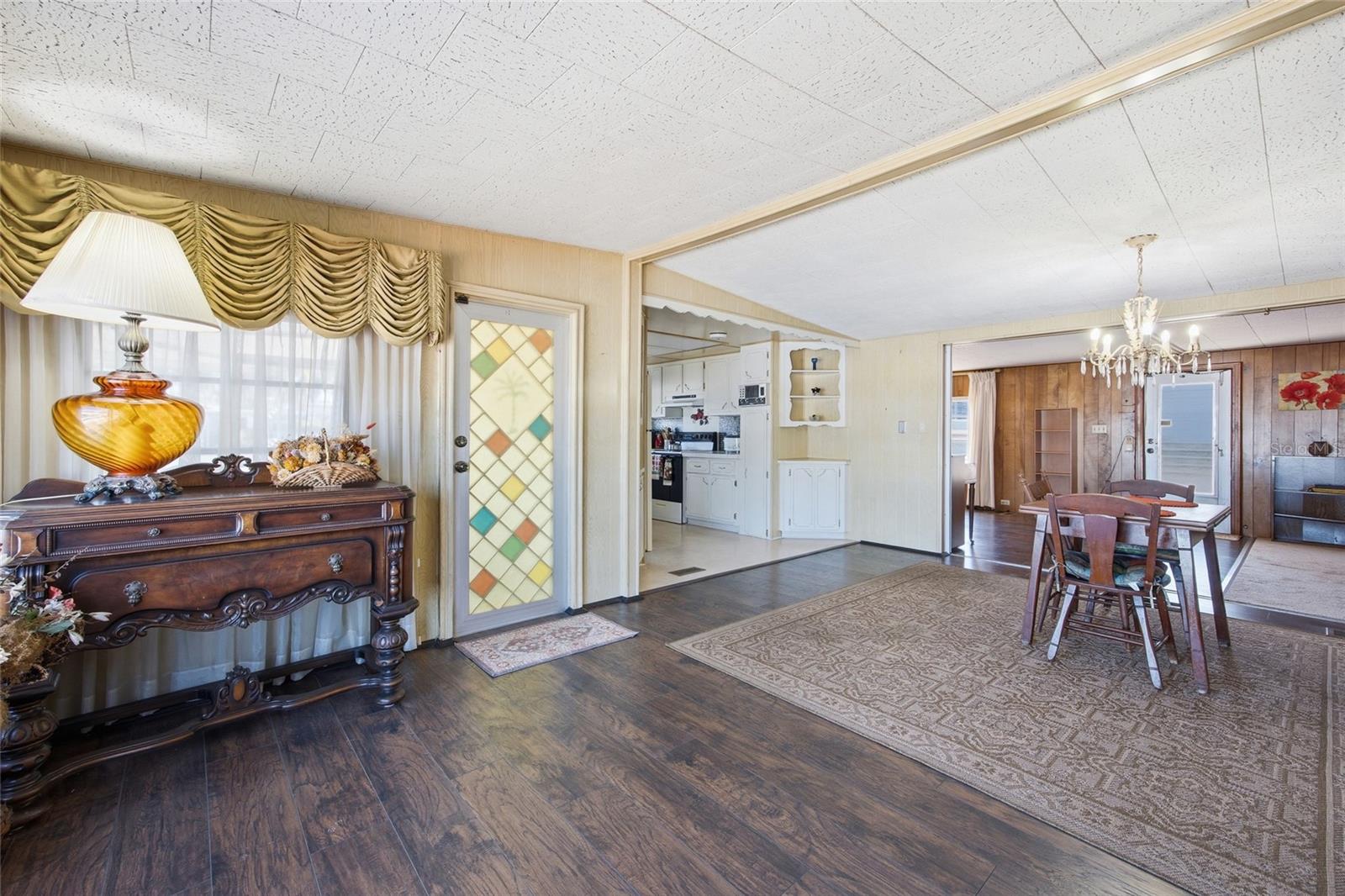 Image 14 of 49 For 3896 Picciola Road 411