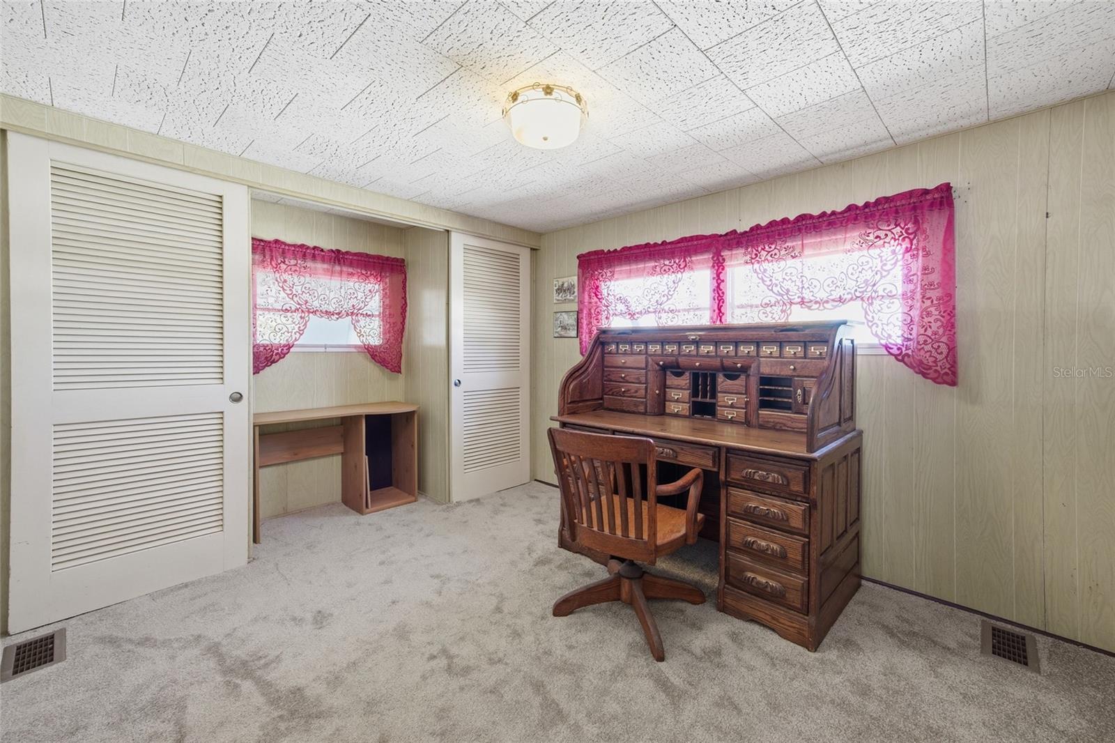 Image 19 of 49 For 3896 Picciola Road 411