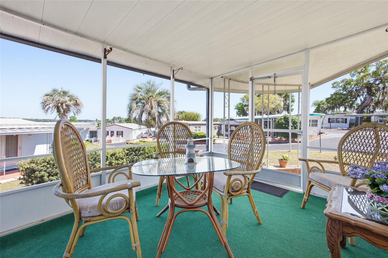 Image 29 of 49 For 3896 Picciola Road 411