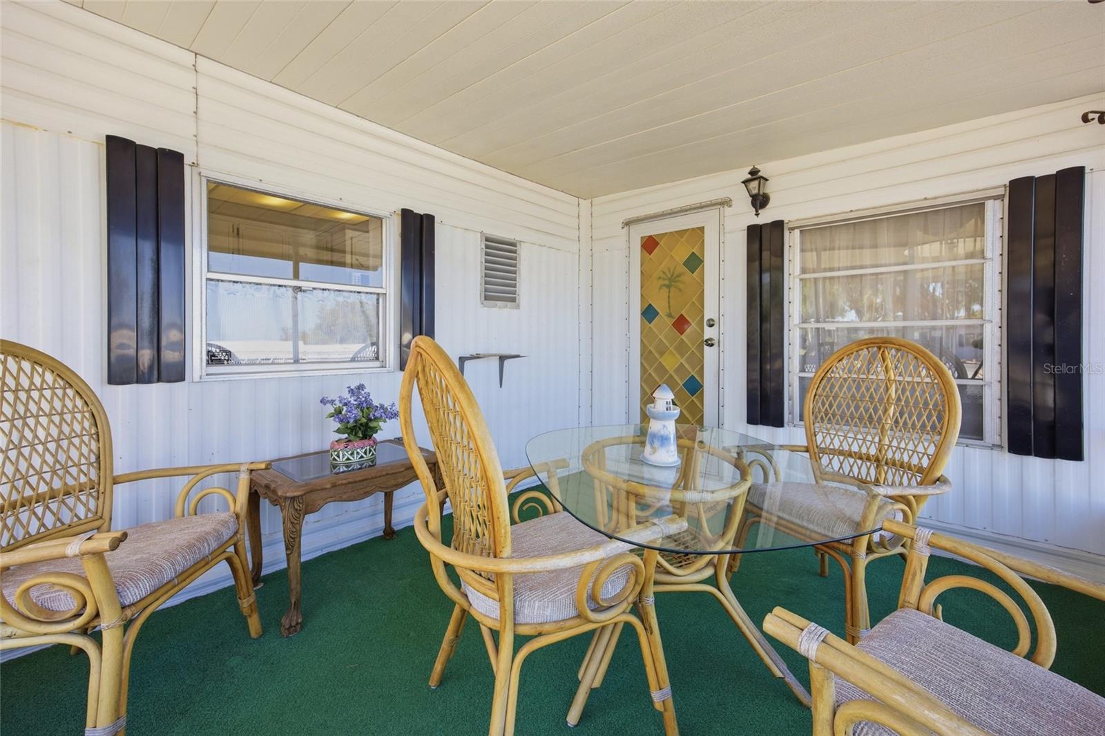 Image 30 of 49 For 3896 Picciola Road 411