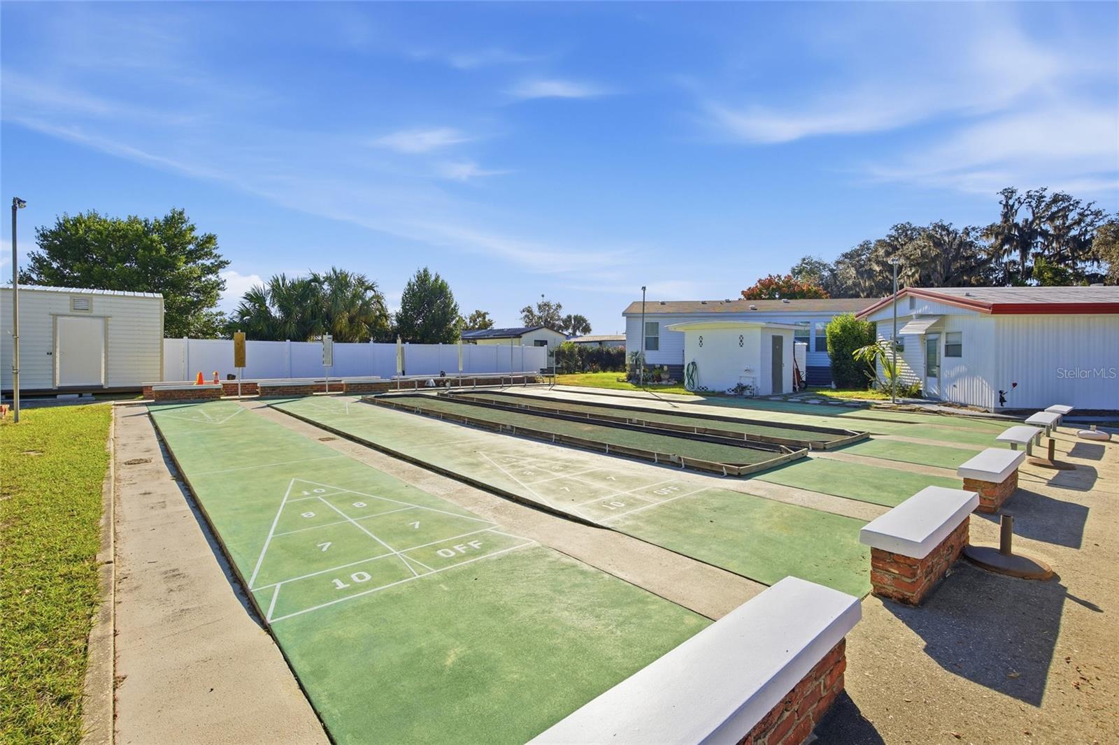 Image 45 of 49 For 3896 Picciola Road 411