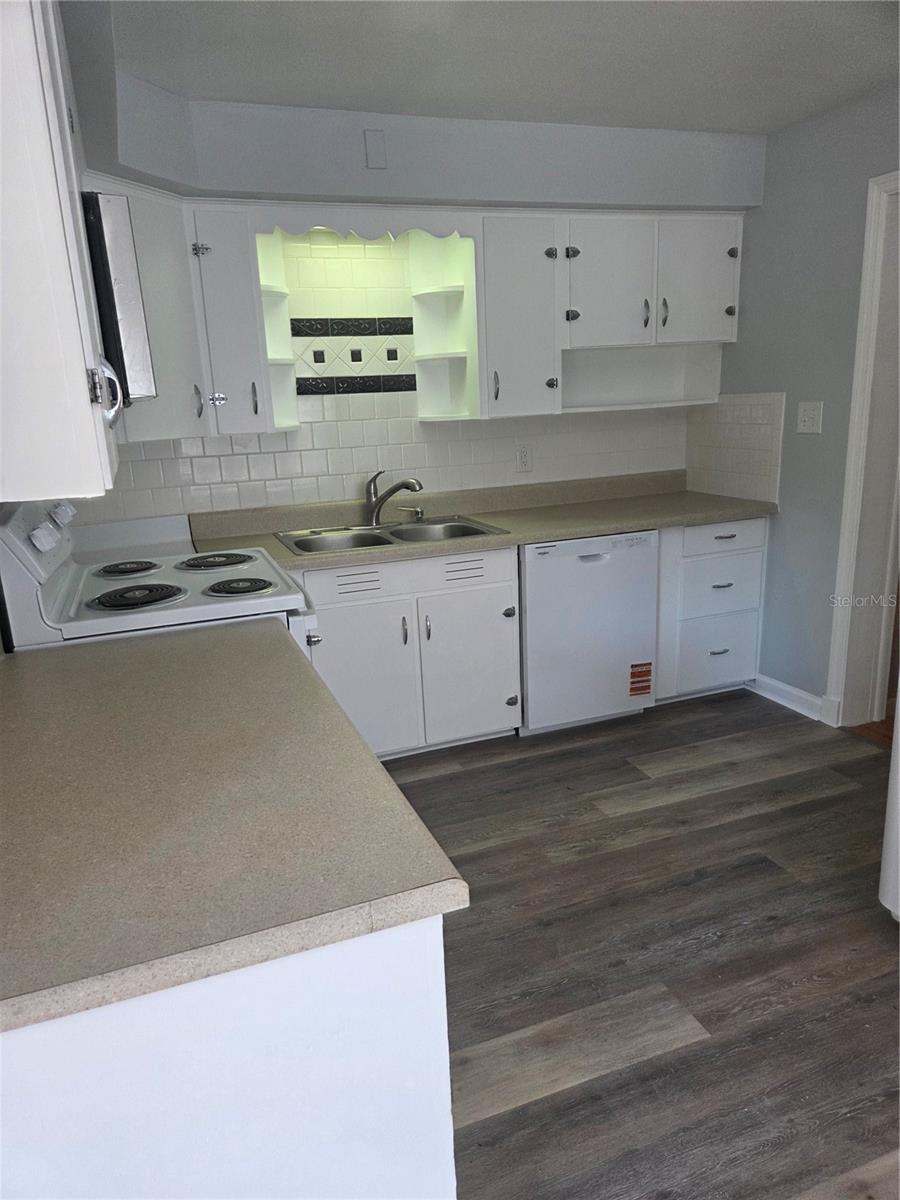 Image 7 of 24 For 101 Atwater Avenue