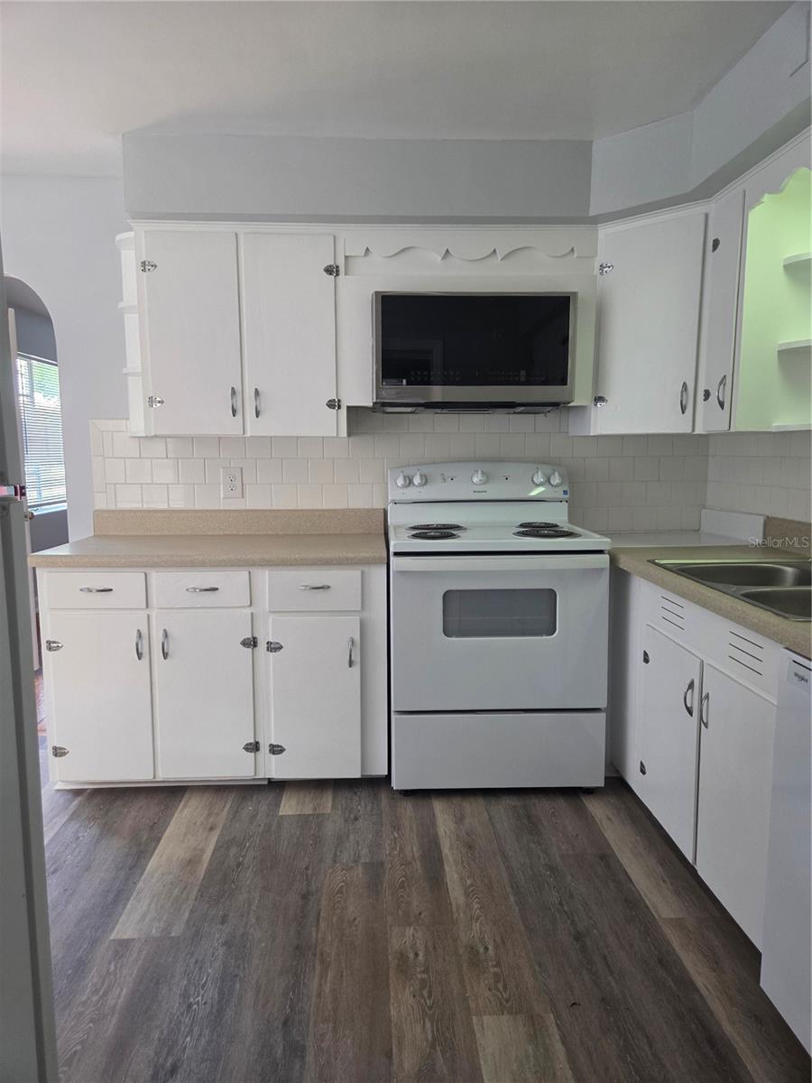 Image 8 of 24 For 101 Atwater Avenue