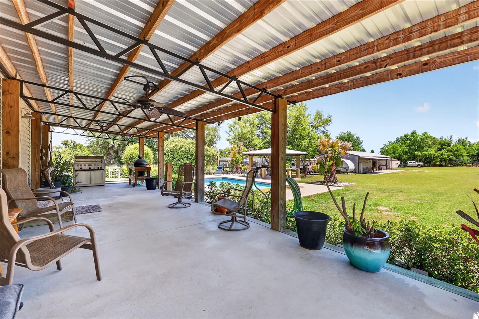 Listing photo id 8 for 9879 Buckskin Avenue