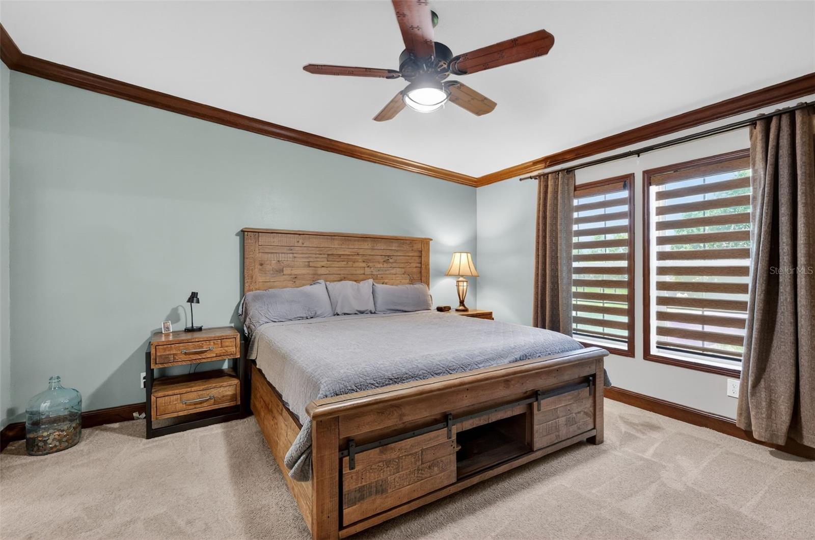 Listing photo id 25 for 9879 Buckskin Avenue