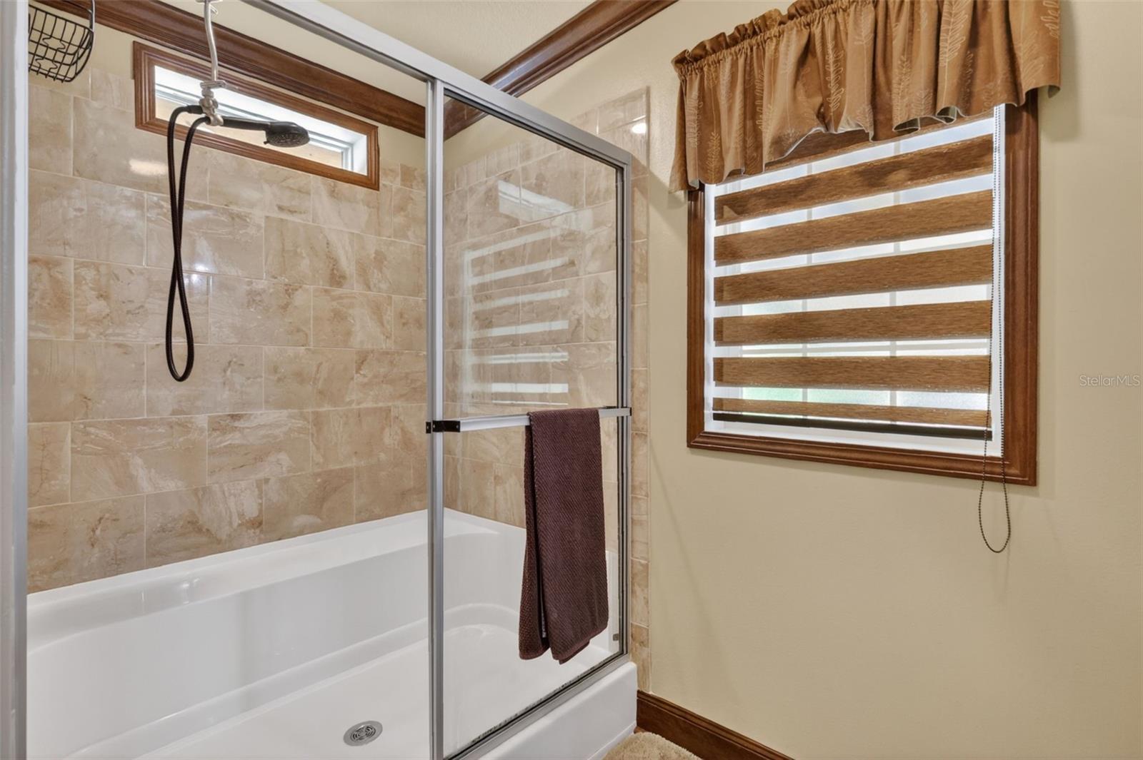 Listing photo id 28 for 9879 Buckskin Avenue