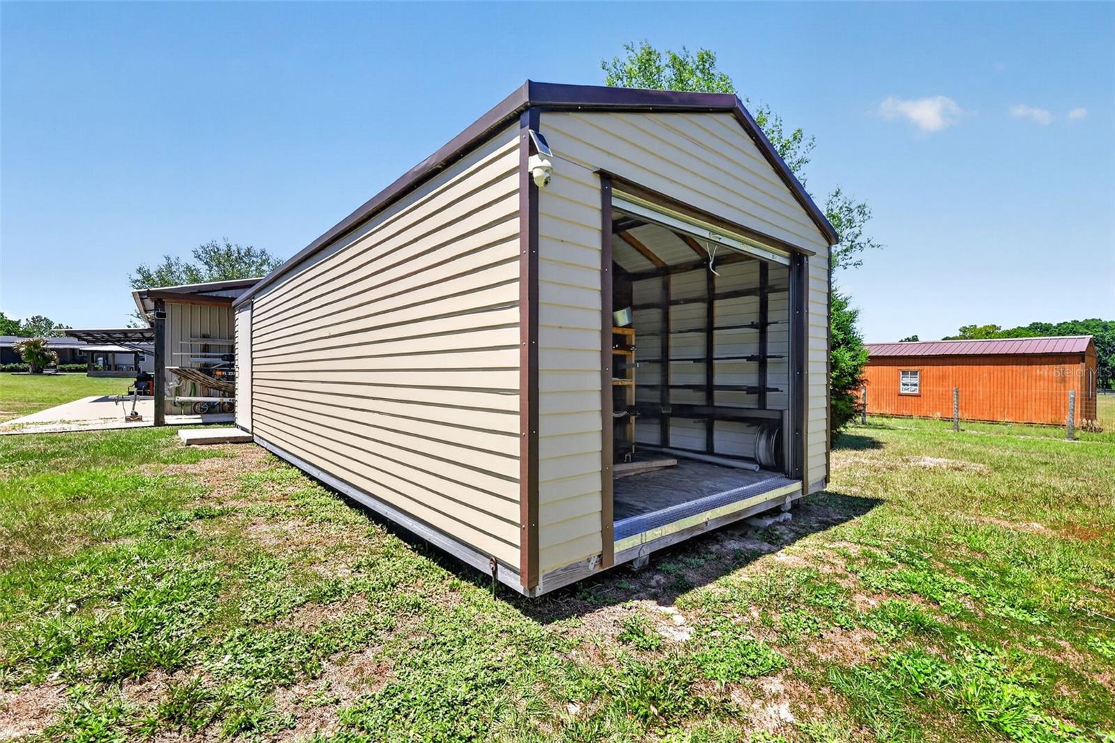 Listing photo id 49 for 9879 Buckskin Avenue