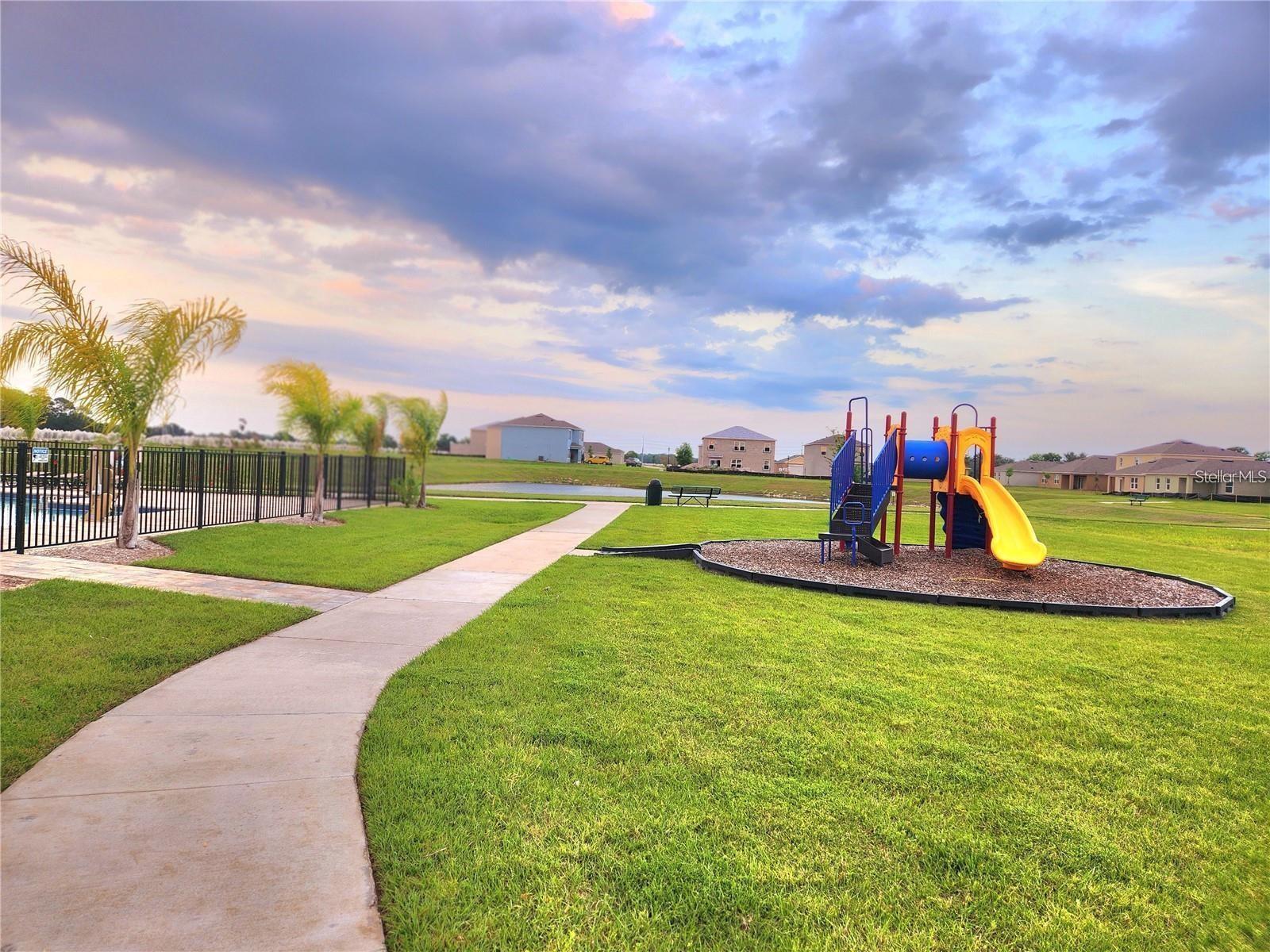 Image 20 of 23 For 1931 Golden Beak Drive