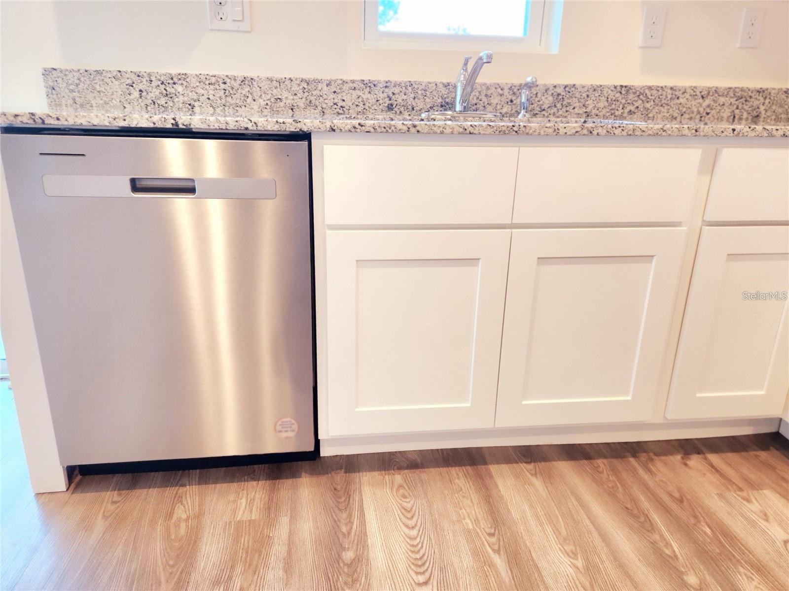 Image 8 of 23 For 1931 Golden Beak Drive