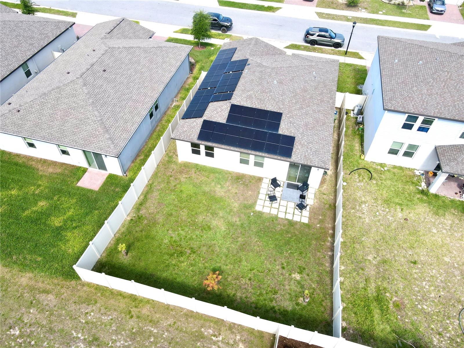 Image 26 of 35 For 909 Cambridge Drive