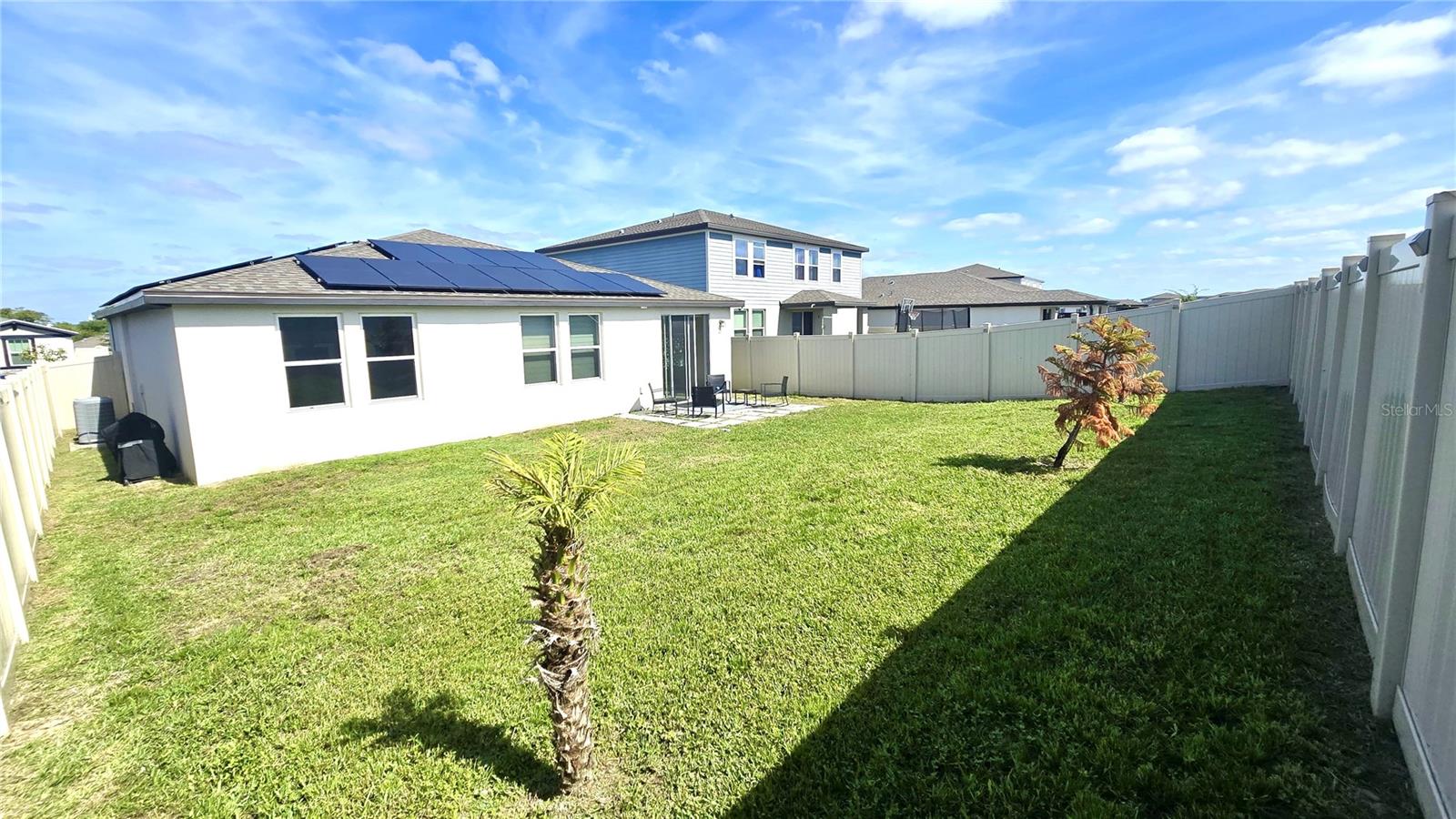 Image 29 of 35 For 909 Cambridge Drive